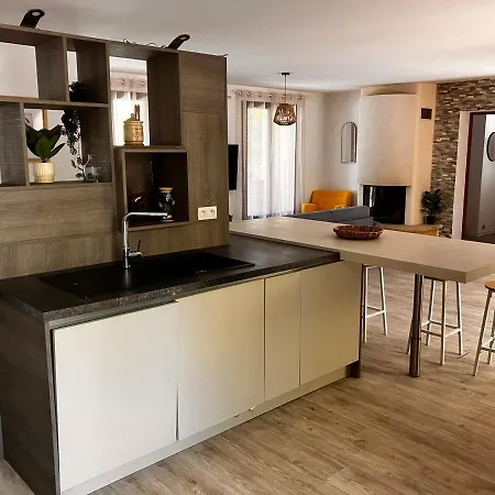 Beautiful Xl Pool Ac Fireplace Large Park בית נופש גיילאק